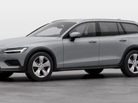 begagnad Volvo V60 CC B5 AWD Bensin Core - Lagerbil, Snabb