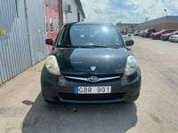 Begagnad Subaru Justy 69 HK (50 kW) 2007 Svart Halvkombi