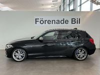 Begagnad BMW M140 Comfort Edition 340 HK (250 kW) 2017 Svart sapphire metallic Halvkombi