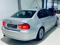 begagnad BMW 318 i Sedan Comfort LCI 14700mil Svensksåld