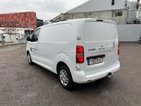 begagnad Peugeot Expert L2 PRO + 145hk 2.0 BlueHDi /Värmare/Drag/Moms