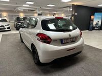 begagnad Peugeot 208 5-dörrar 1.2 VTi Euro 6 360kr Års skatt