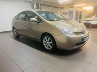 begagnad Toyota Prius 1.5 VVT-i + 3CM CVT Euro 4