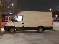 Begagnad Iveco Daily 126 HK (92 kW) 2010 Van