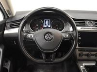 begagnad VW Passat 1.6 TDI D-Värm B-Kam Ny-Serv SoV-Hjul 120hk