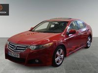 Begagnad Honda Accord Executive 202 HK (148 kW) 2009 Röd Sedan