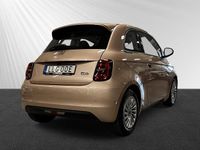 Begagnad Fiat 500e 88 kW (120 HK) 2023 Röd Halvkombi