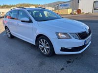 Begagnad Skoda Octavia G-TEC Ambition 131 HK (96 kW) 2019 Vit Kombi