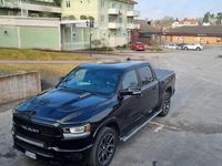 begagnad RAM 1500 Dodge NYSKICK momsbil