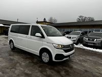 begagnad VW Caravelle T6.1 TDI150 AUT LÅNG 9-SITS VÄRMARE DRA