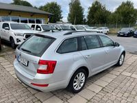 begagnad Skoda Octavia COMBI 1.6TDI EU6 AMBITION 2-ÅRS GARANTI