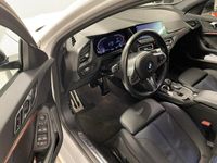 begagnad BMW 118 i Steptronic M Sport HUD adaptiv farthållare