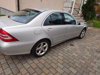 Begagnad Mercedes C200 163 HK (119 kW) 2006