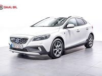 Begagnad Volvo V40 CC Ocean Race 190 HK (139 kW) 2015 Vit Kombi