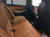 begagnad BMW M340 xDrive Touring / Värmare / 19" / Drag