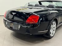 begagnad Bentley Continental GTC 6.0 W12 4WD 560hk