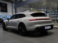 Begagnad Porsche Taycan GTS Sport Turismo 514 kW (700 HK) 2024 Grå Sedan