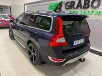 Begagnad Volvo XC70 Momentum 163 HK (119 kW) 2013 Blå Kombi