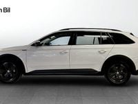 Begagnad Skoda Superb 200 HK (147 kW) 2022 Moon white metallic Kombi