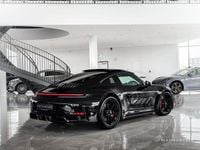 Ny Porsche 911 Carrera 4 GTS 540 HK (397 kW) 2025 Jet svart metallic Sportkupé