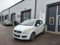 Begagnad Suzuki Splash GLS 94 HK (69 kW) 2011 Vit Halvkombi