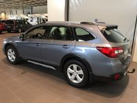 begagnad Subaru Outback 2.5 4WD Lineartronic Euro 5 2015, Kombi