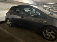 begagnad Toyota Yaris Hybrid e-CVT Euro 6