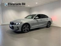 Begagnad BMW 330 M Sport 292 HK (214 kW) 2024 Brooklyn grå metallic Sedan