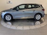 begagnad BMW 220 Active Tourer 225e xDrive Navi Backkamera Dragkrok 2023, Minibuss