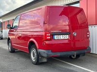 Begagnad VW T6 102 HK (75 kW) 2016 Röd Van