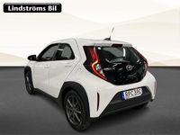 Begagnad Toyota Aygo X X-play 72 HK (52 kW) 2022 Vit SUV