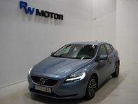 Begagnad Volvo V40 Momentum 120 HK (88 kW) 2017 Blå Halvkombi