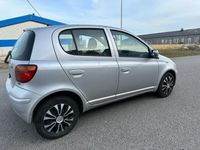 begagnad Toyota Yaris 5-dörrar 1.3 VVT-i Nybesiktad