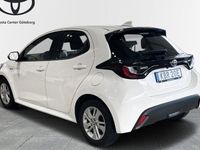 begagnad Toyota Yaris Hybrid 1,5 5D ACTIVE KOMFORTPAKET 2021, Halvkombi