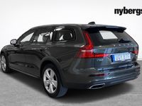 begagnad Volvo V60 CC B4 AWD D Adv NaviP Edt 2022, Kombi