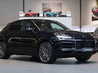 Begagnad Porsche Cayenne 2023 Blå SUV