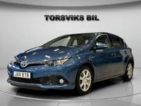 Begagnad Toyota Auris Hybrid Active 136 HK (100 kW) 2016 Blåmet Halvkombi
