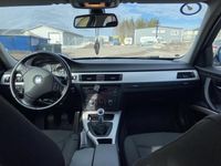 begagnad BMW 318 d Sedan Comfort Euro 5