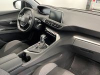 begagnad Peugeot 5008 Active 1.2 PureTechP - 7-sits. En ägare 2022, SUV