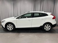Begagnad Volvo V40 CC Kinetic 152 HK (111 kW) 2019 Vit Kombi