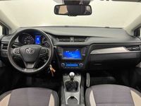 begagnad Toyota Avensis Combi 1.8 Valvematic TS Active Drag Värmare 2018, Personbil