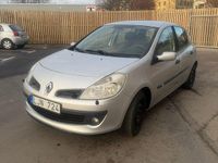 Begagnad Renault Clio R.S. 98 HK (72 kW) 2006 Halvkombi