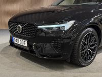 Begagnad Volvo XC60 R-Design 310 HK (228 kW) 2022 Svart SUV