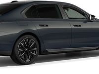 begagnad BMW M760 xDrive | Drag | Bowers & Wilkins | Executive |