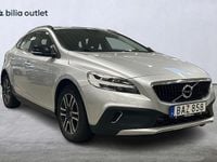 Begagnad Volvo V40 Business Edition 190 HK (139 kW) 2016 Silver Halvkombi