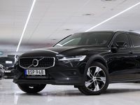 begagnad Volvo V60 CC B4 AWD Momentum B-kamera Keyless 2021, Kombi