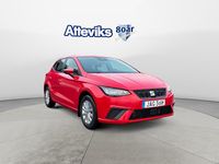 Begagnad Seat Ibiza Style 112 HK (82 kW) 2023 Röd Halvkombi