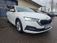 Begagnad Skoda Octavia Ambition 116 HK (85 kW) 2022 Vit Kombi