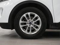 Begagnad Ford Kuga Titanium 151 HK (111 kW) 2022 Vit SUV