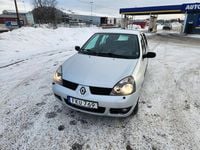 Begagnad Renault Clio R.S. 75 HK (55 kW) 2007 Halvkombi